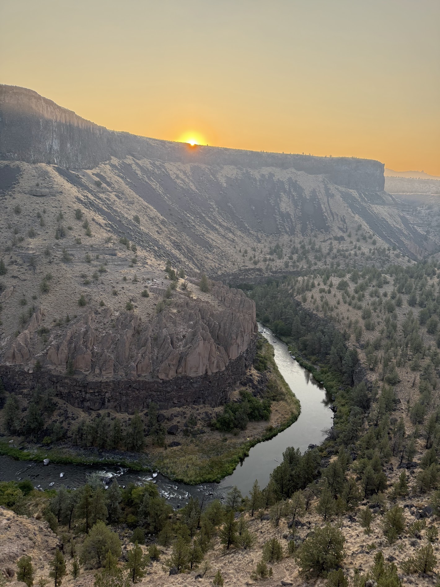 Canyon sunset view at Crooked River Ranch